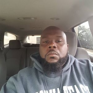 Meet your Posher, Amil